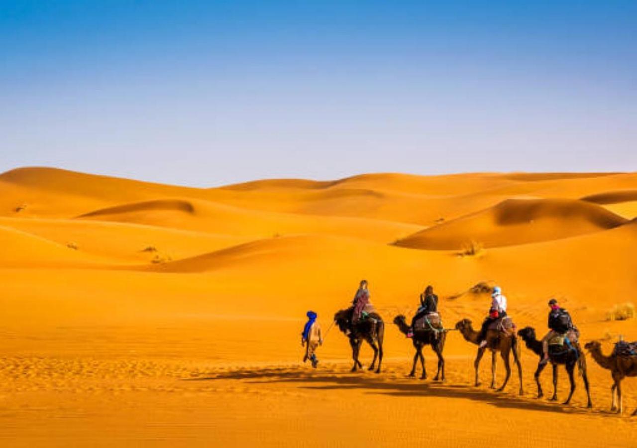 Fabulous Luxury Camp Hotel Merzouga Bagian luar foto