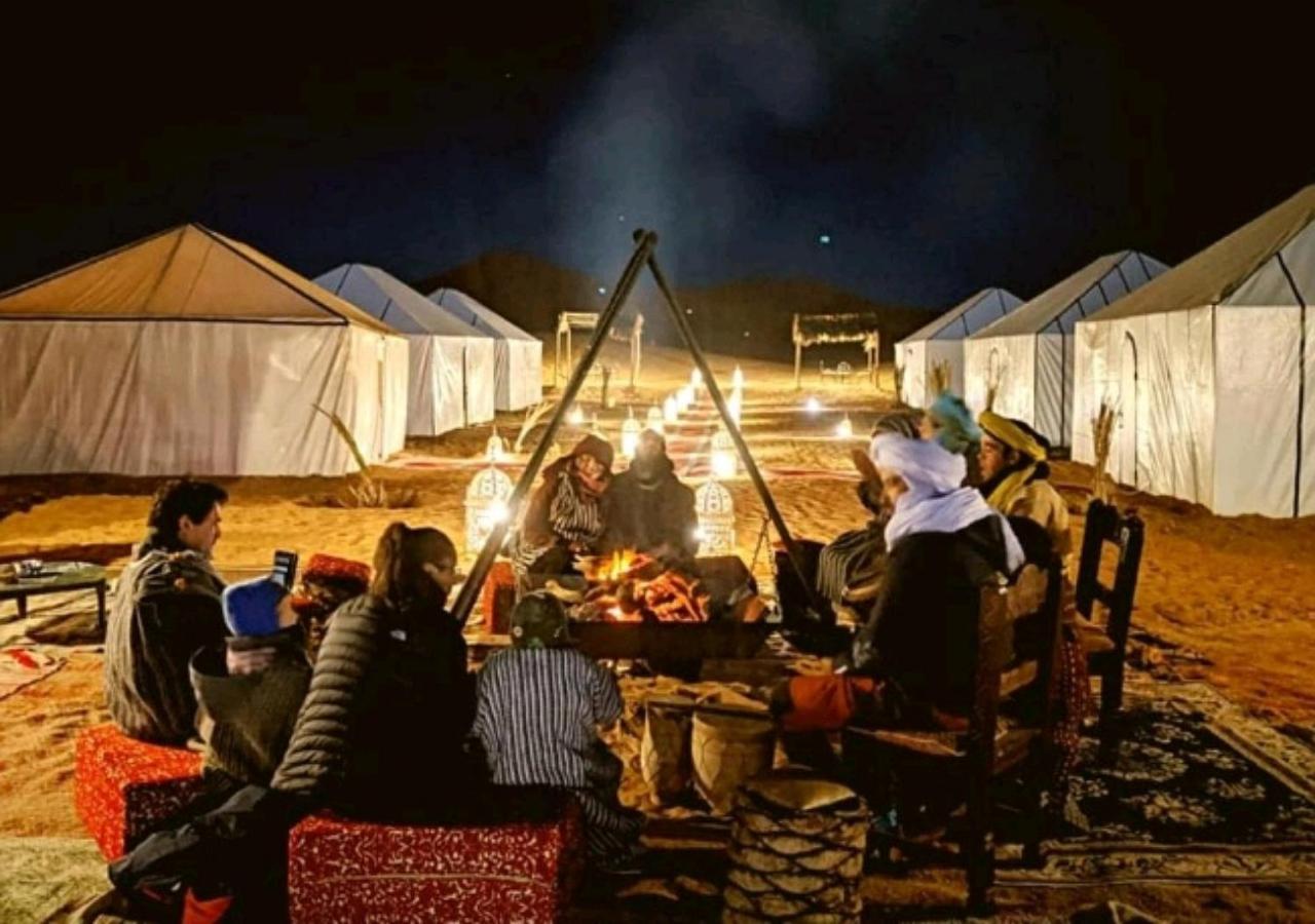 Fabulous Luxury Camp Hotel Merzouga Bagian luar foto