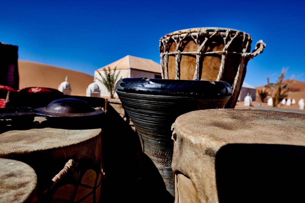 Fabulous Luxury Camp Hotel Merzouga Bagian luar foto