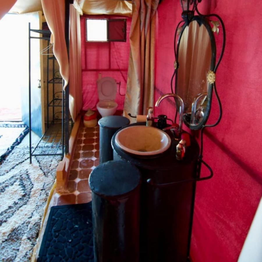 Fabulous Luxury Camp Hotel Merzouga Bagian luar foto