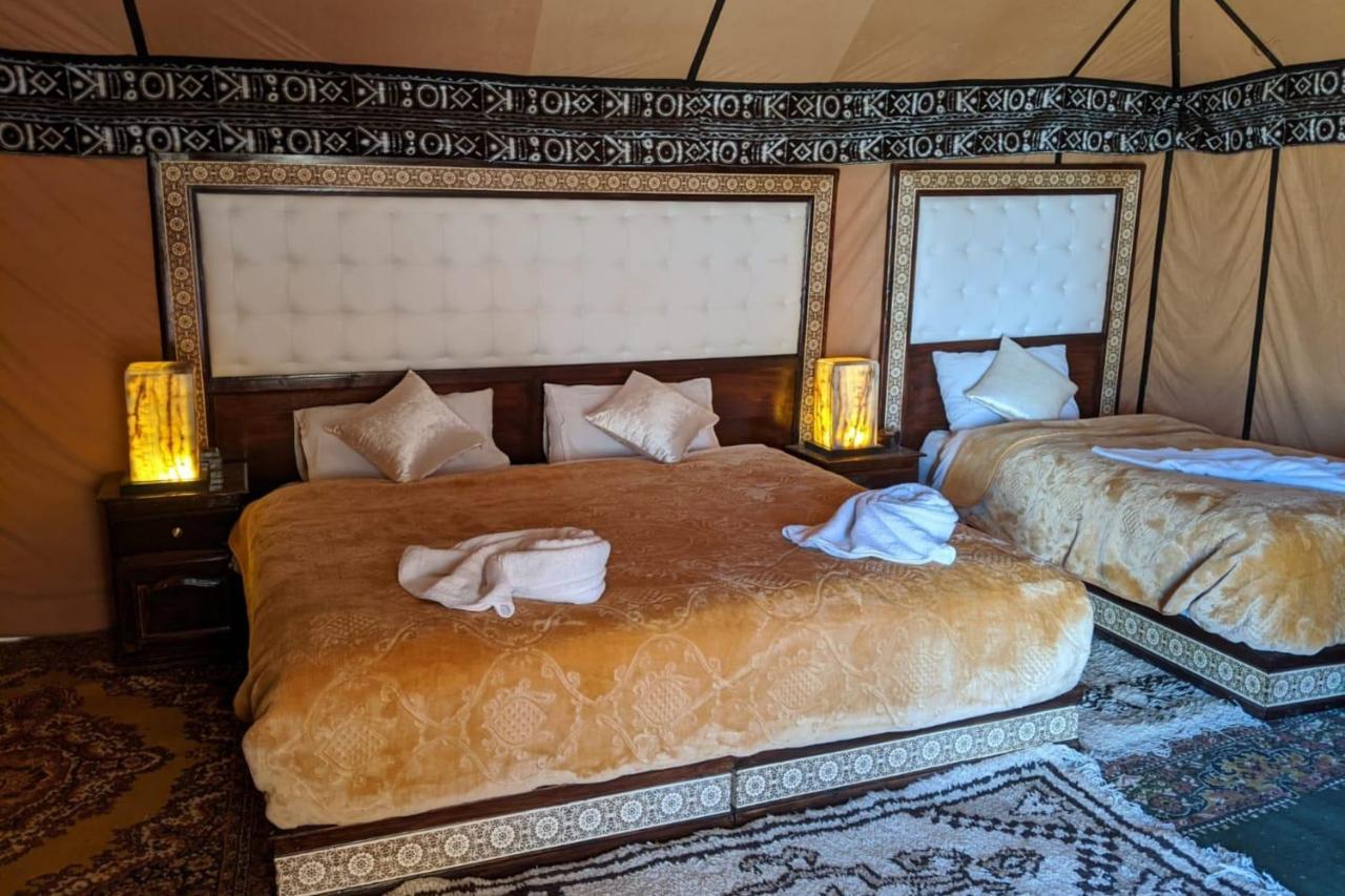 Fabulous Luxury Camp Hotel Merzouga Bagian luar foto