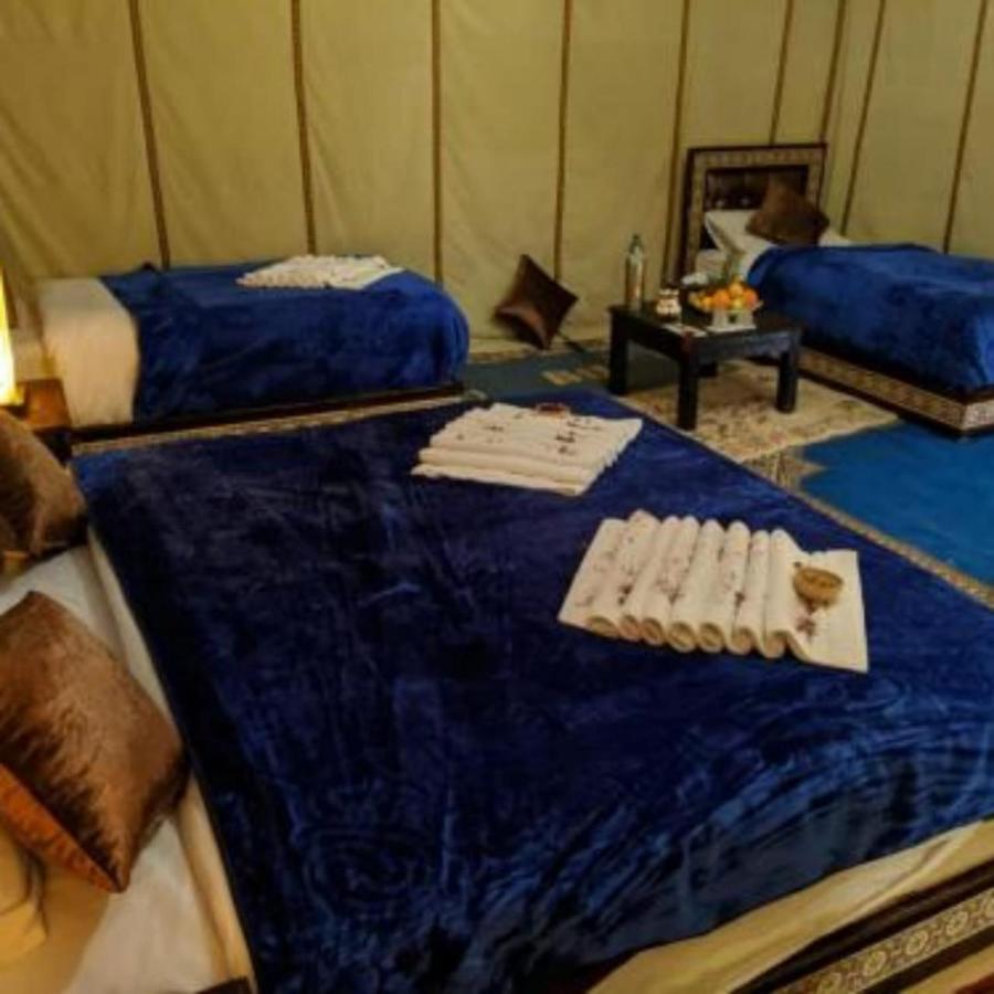 Fabulous Luxury Camp Hotel Merzouga Bagian luar foto