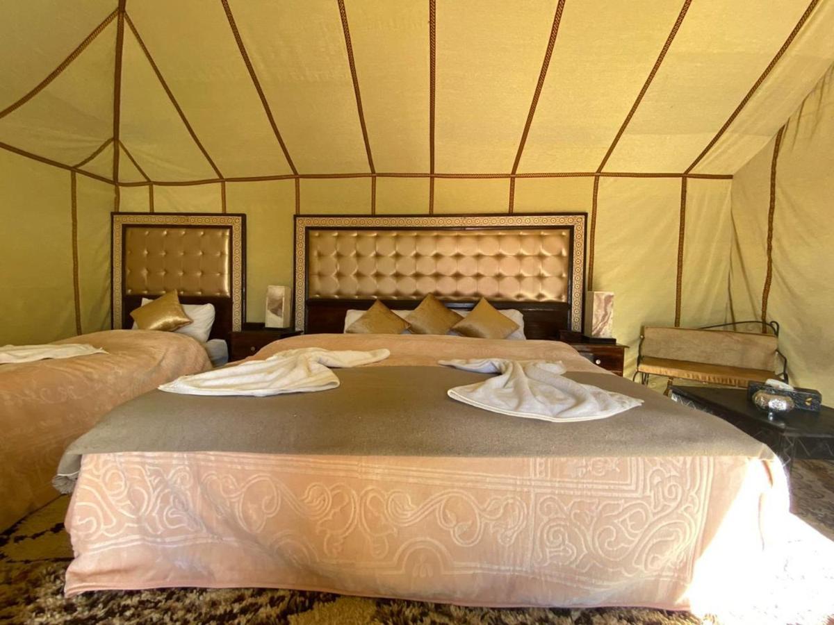 Fabulous Luxury Camp Hotel Merzouga Bagian luar foto