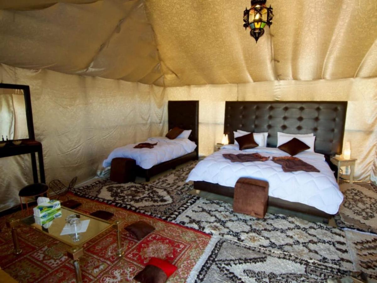 Fabulous Luxury Camp Hotel Merzouga Bagian luar foto